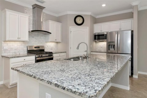 House in Bradenton, Florida 3 bedrooms, 205.96 sq.m. № 2229716 - photo 7