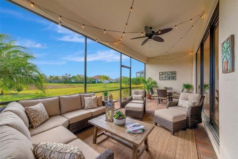House in Bradenton, Florida 3 bedrooms, 205.96 sq.m. № 2229716 - photo 4