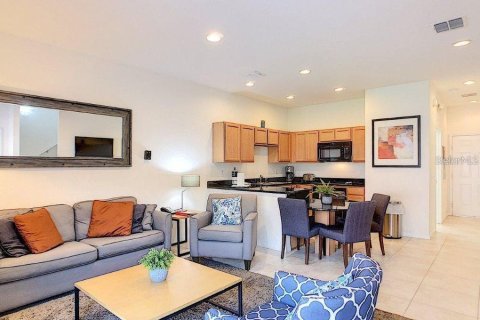 Touwnhouse à vendre à Kissimmee, Floride: 3 chambres, 107.86 m2 № 1838392 - photo 3