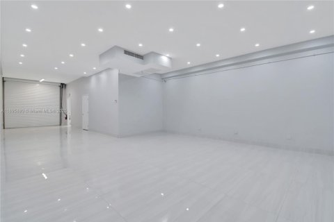 Immobilier commercial à vendre à Miami, Floride № 1950255 - photo 25