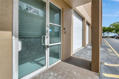 Immobilier commercial à vendre à Miami, Floride № 1950255 - photo 3