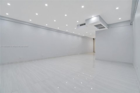 Immobilier commercial à vendre à Miami, Floride № 1950255 - photo 24