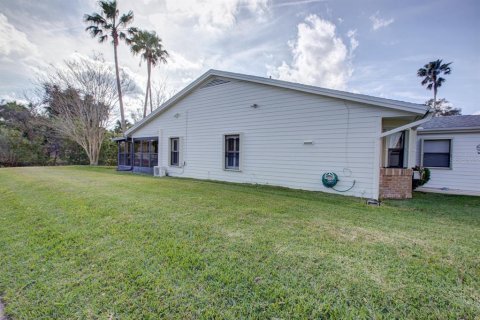 House in New Smyrna Beach, Florida 2 bedrooms, 99.96 sq.m. № 1509637 - photo 4