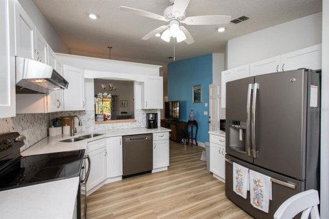 House in New Smyrna Beach, Florida 2 bedrooms, 99.96 sq.m. № 1509637 - photo 10