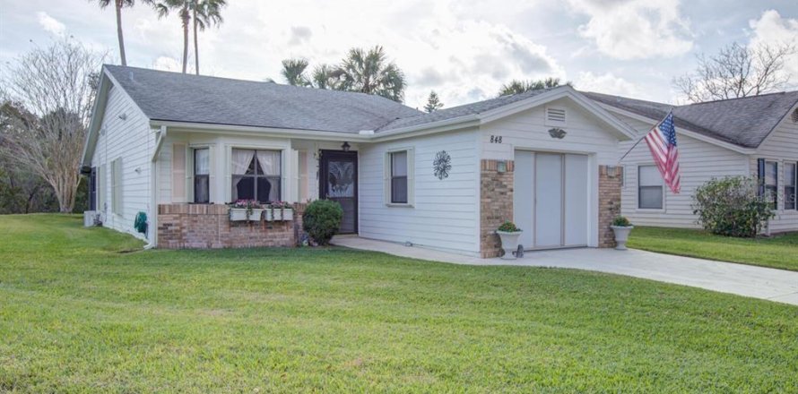 House in New Smyrna Beach, Florida 2 bedrooms, 99.96 sq.m. № 1509637