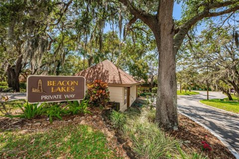 Condo in New Port Richey, Florida, 2 bedrooms  № 1754760 - photo 2