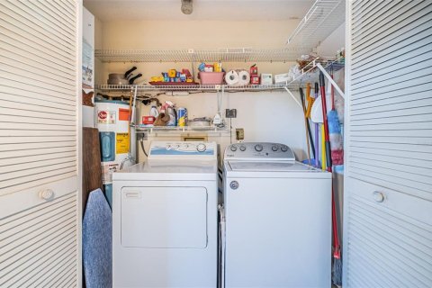 Condo in New Port Richey, Florida, 2 bedrooms  № 1754760 - photo 20