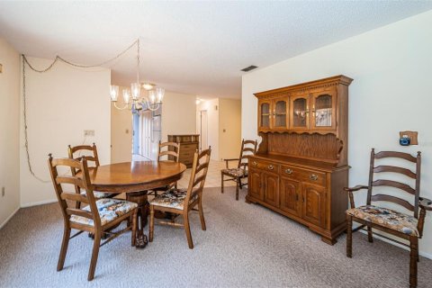 Condo in New Port Richey, Florida, 2 bedrooms  № 1754760 - photo 12