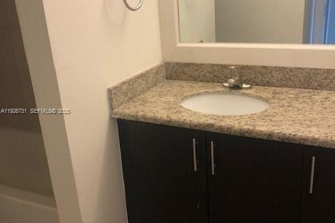 Copropriété à vendre à Sunrise, Floride: 1 chambre, 58.53 m2 № 1986605 - photo 17