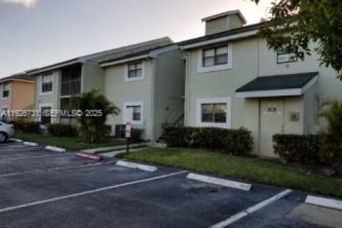 Copropriété à vendre à Sunrise, Floride: 1 chambre, 58.53 m2 № 1986605 - photo 2