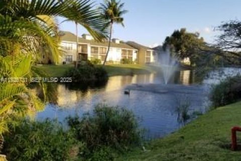 Copropriété à vendre à Sunrise, Floride: 1 chambre, 58.53 m2 № 1986605 - photo 4