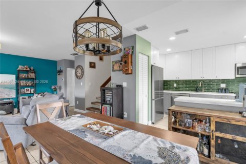 Adosado en venta en Miami, Florida, 2 dormitorios, 119.75 m2 № 2029785 - foto 11