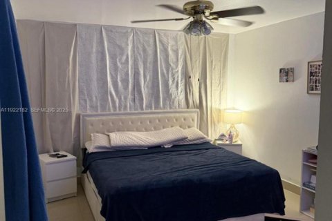 Touwnhouse à louer à Hialeah, Floride: 3 chambres, 110.55 m2 № 1976148 - photo 27