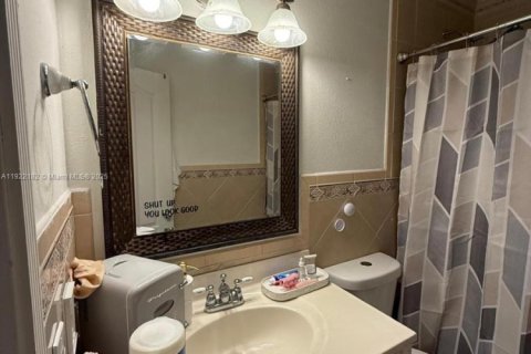 Touwnhouse à louer à Hialeah, Floride: 3 chambres, 110.55 m2 № 1976148 - photo 5