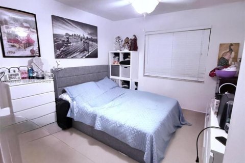 Touwnhouse à louer à Hialeah, Floride: 3 chambres, 110.55 m2 № 1976148 - photo 22