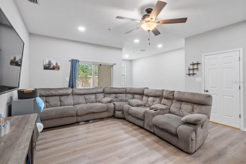 Touwnhouse à louer à Sarasota, Floride: 3 chambres, 181.53 m2 № 2150552 - photo 5