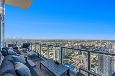 Снять в аренду кондоминиум в Майами, Флорида 2 спальни, 280.29м2, № 1982305 - фото 11