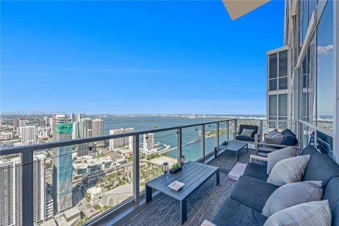 Снять в аренду кондоминиум в Майами, Флорида 2 спальни, 280.29м2, № 1982305 - фото 12