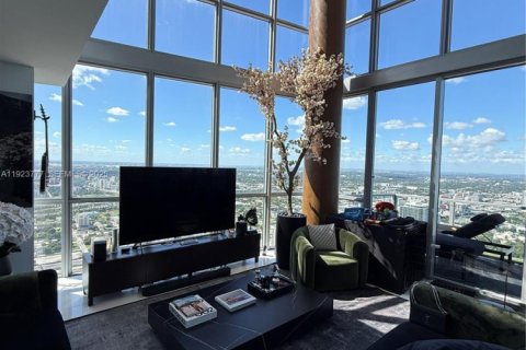 Снять в аренду кондоминиум в Майами, Флорида 2 спальни, 280.29м2, № 1982305 - фото 10