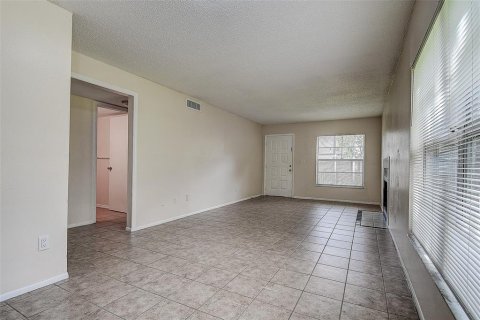 Condo in Tampa, Florida, 2 bedrooms  № 1781314 - photo 11