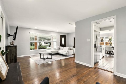 House in Orlando, Florida 2 bedrooms, 93.83 sq.m. № 1886438 - photo 11