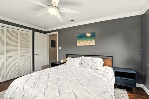 House in Orlando, Florida 2 bedrooms, 93.83 sq.m. № 1886438 - photo 18