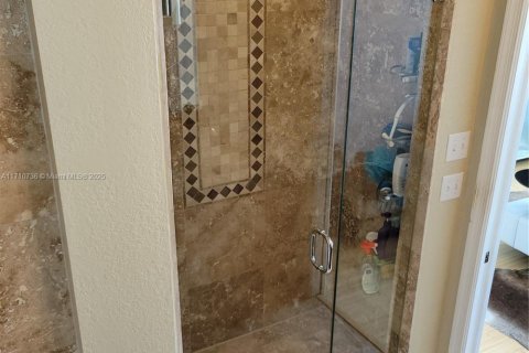 Villa ou maison à vendre à Lauderdale-by-the-Sea, Floride: 2 chambres, 160.16 m2 № 1961643 - photo 26