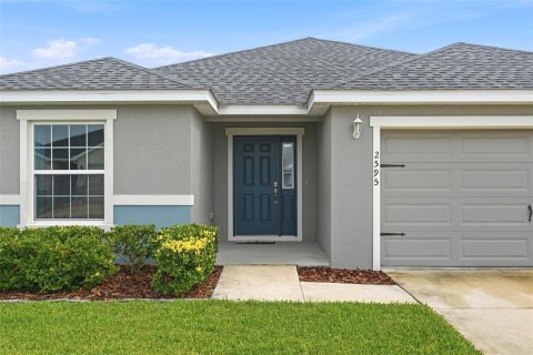 Casa en venta en Winter Haven, Florida, 4 dormitorios, 186.18 m2 № 2199677 - foto 3