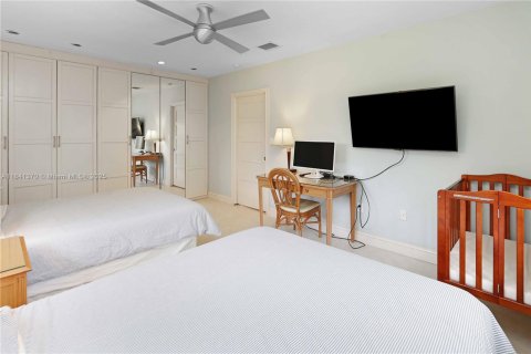 House in Hollywood, Florida 3 bedrooms, 184.41 sq.m. № 1833746 - photo 16