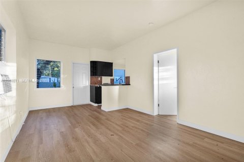 Apartamento en alquiler en North Miami, Florida, 1 dormitorio, 88.26 m2 № 2023737 - foto 16