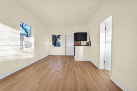 Apartamento en alquiler en North Miami, Florida, 1 dormitorio, 88.26 m2 № 2023737 - foto 15