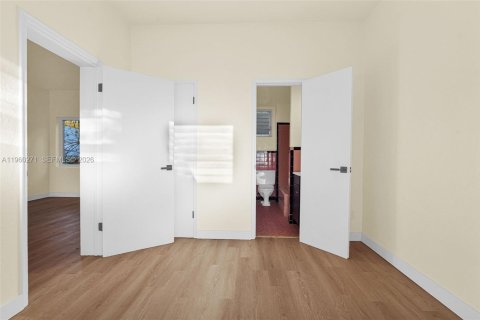 Apartamento en alquiler en North Miami, Florida, 1 dormitorio, 88.26 m2 № 2023737 - foto 10