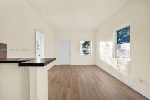 Apartamento en alquiler en North Miami, Florida, 1 dormitorio, 88.26 m2 № 2023737 - foto 7