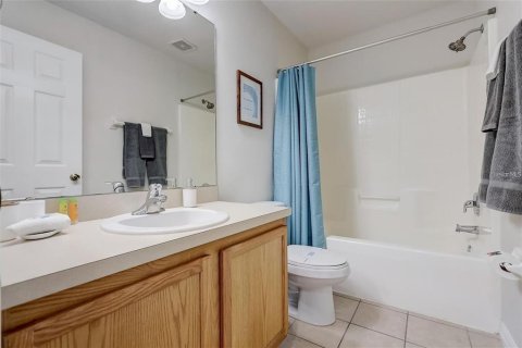 Casa en alquiler en Davenport, Florida, 4 dormitorios, 183.76 m2 № 1686920 - foto 2