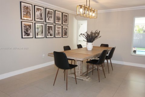 Casa en alquiler en Miami, Florida, 4 dormitorios, 212.56 m2 № 1992000 - foto 20