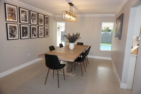 Casa en alquiler en Miami, Florida, 4 dormitorios, 212.56 m2 № 1992000 - foto 21