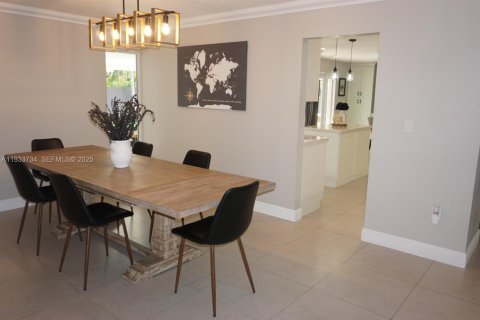 Casa en alquiler en Miami, Florida, 4 dormitorios, 212.56 m2 № 1992000 - foto 19
