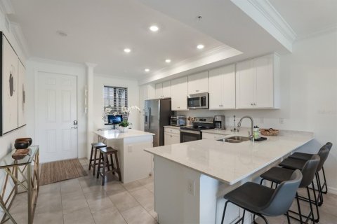 Condo in Bradenton, Florida, 2 bedrooms in LAKEWOOD NATIONAL  № 1812810 - photo 4