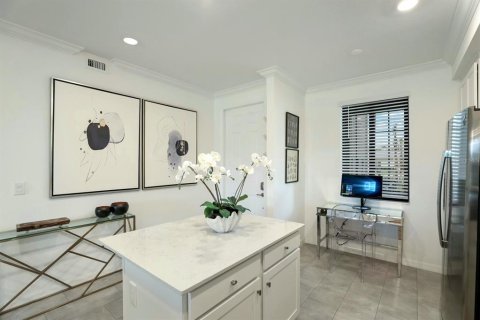 Condo in Bradenton, Florida, 2 bedrooms in LAKEWOOD NATIONAL  № 1812810 - photo 5