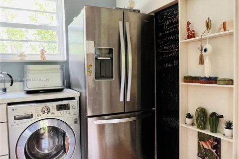 Apartamento en alquiler en Miami Beach, Florida, 1 dormitorio, 56.02 m2 № 1963608 - foto 8