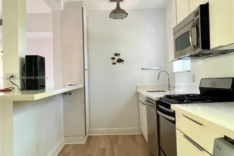 Apartamento en alquiler en Miami Beach, Florida, 1 dormitorio, 56.02 m2 № 1963608 - foto 21