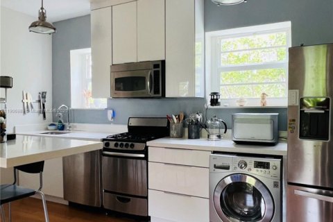 Apartamento en alquiler en Miami Beach, Florida, 1 dormitorio, 56.02 m2 № 1963608 - foto 7