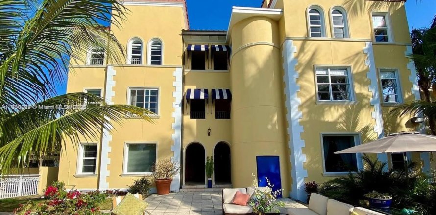 Apartamento en Miami Beach, Florida 1 dormitorio, 56.02 m2 № 1963608