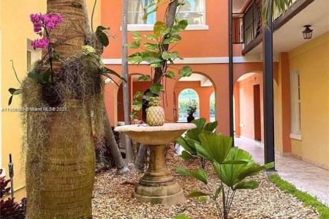 Apartamento en alquiler en Miami Beach, Florida, 1 dormitorio, 56.02 m2 № 1963608 - foto 4