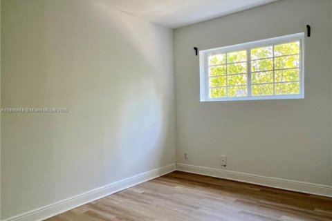 Apartamento en alquiler en Miami Beach, Florida, 1 dormitorio, 56.02 m2 № 1963608 - foto 22