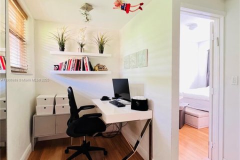 Apartamento en alquiler en Miami Beach, Florida, 1 dormitorio, 56.02 m2 № 1963608 - foto 16