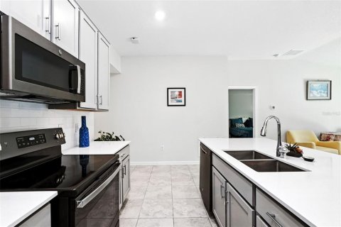 Casa en venta en Kissimmee, Florida, 3 dormitorios, 144.93 m2 № 1918715 - foto 11