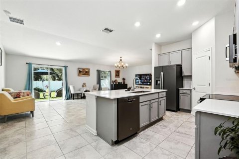 Casa en venta en Kissimmee, Florida, 3 dormitorios, 144.93 m2 № 1918715 - foto 3