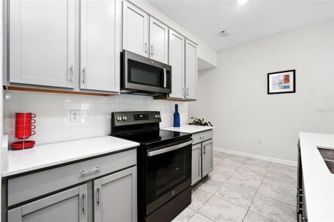 Casa en venta en Kissimmee, Florida, 3 dormitorios, 144.93 m2 № 1918715 - foto 10