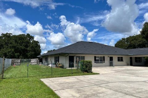 Propiedad comercial en alquiler en Kissimmee, Florida, 484.95 m2 № 1913560 - foto 4